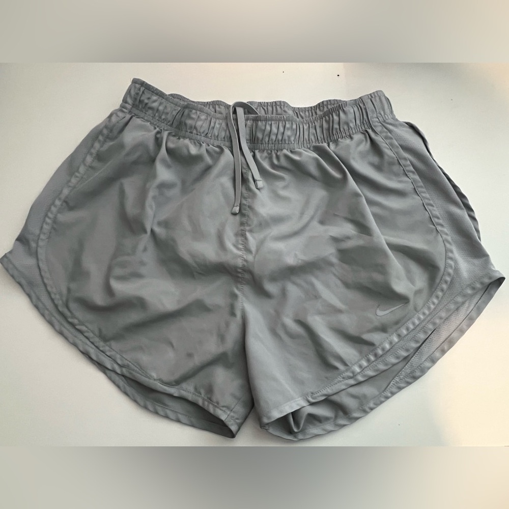 Nike Gray Athletic Shorts Lightweight Moisture-Wicking